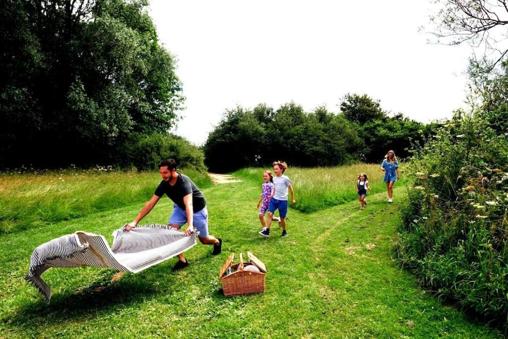 Roseberry Cottage - Lower Mill Estate Somerford Keynes Bagian luar foto